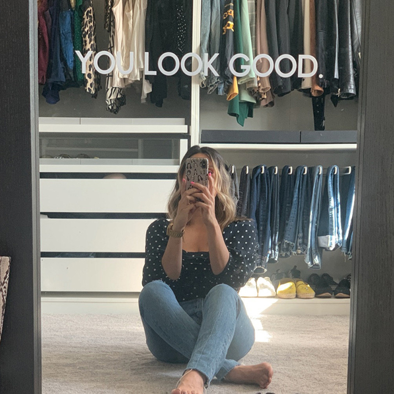 You Look Good Mirror Wall Stic - Home Goods Bathroom Cabinets บทวิจารณ์และราคา